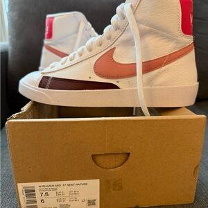 NEW Nike Blazer Mid '77 Next Nature